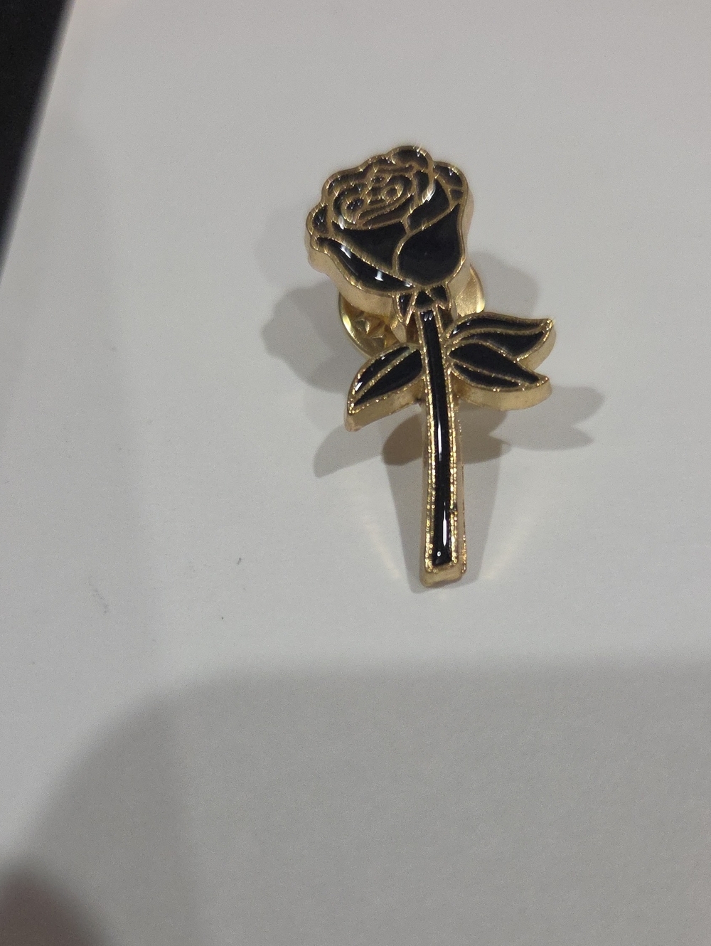 BLACK ROSE ENAMEL PIN